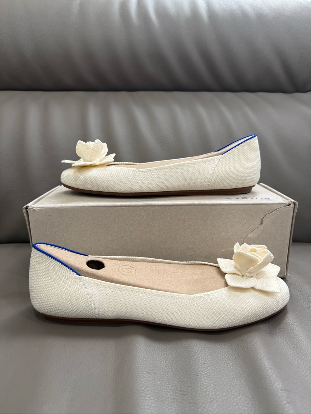 ROTHY’S  Petal Square Flats Love Bird Ivory Slip On Flower Rose 139-002 Woman 8